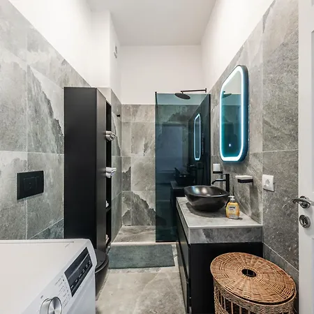 Royal Hill By Ps Appartement