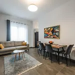 Royal Hill By Ps Apartament *