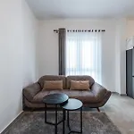 Royal Hill By Ps *