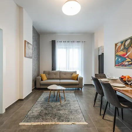 Royal Hill Apartments By Premium Selection *