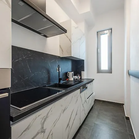 Royal Hill Apartments By Premium Selection * Durrës