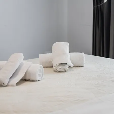 Royal Hill Apartments By Premium Selection