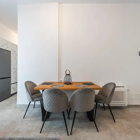 Royal Hill Apartments By Premium Selection