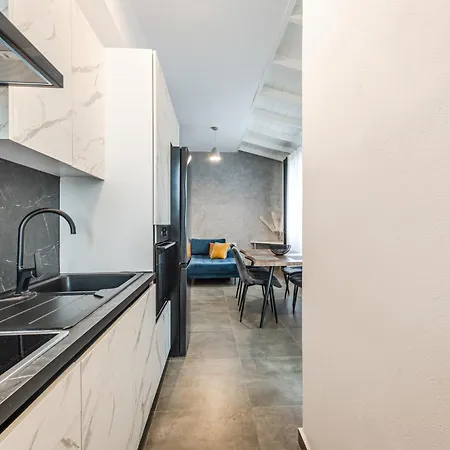 Royal Hill Apartments By Premium Selection *