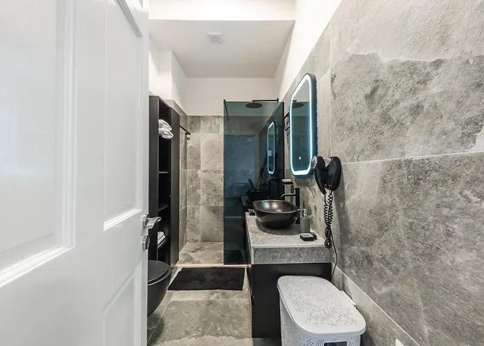 Royal Hill By Ps Apartment