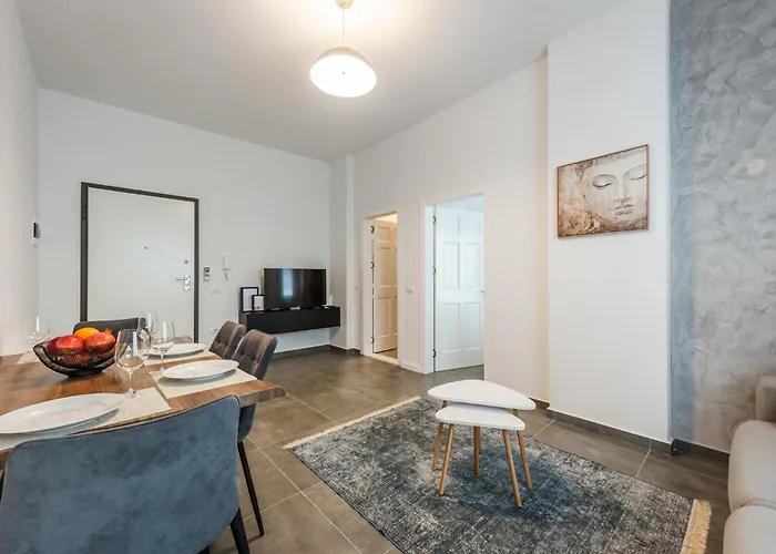 Apartment Royal Hill By Ps Durrës