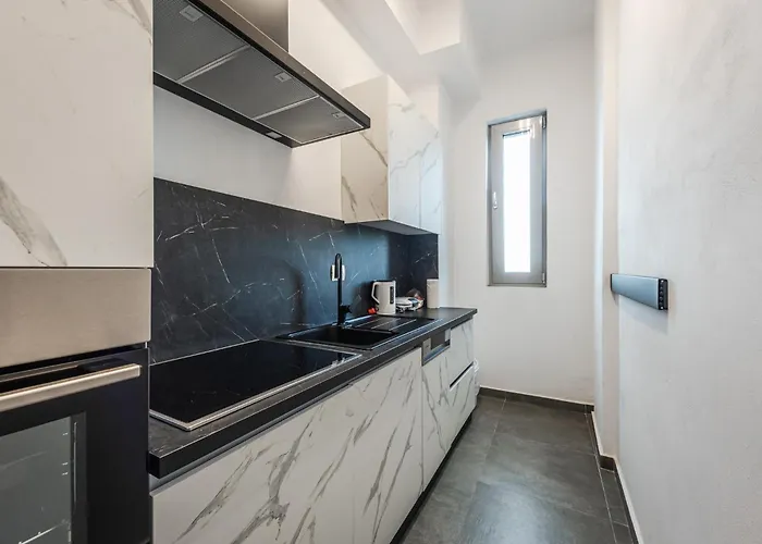 Royal Hill By Ps * Durrës